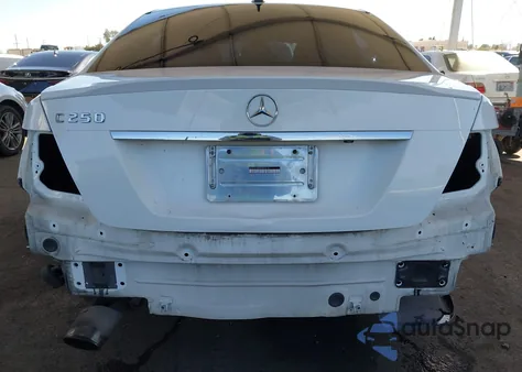 2013 Mercedes-Benz C 250 Sport from USA, damaged, VIN WDDGF4HB3DR272141